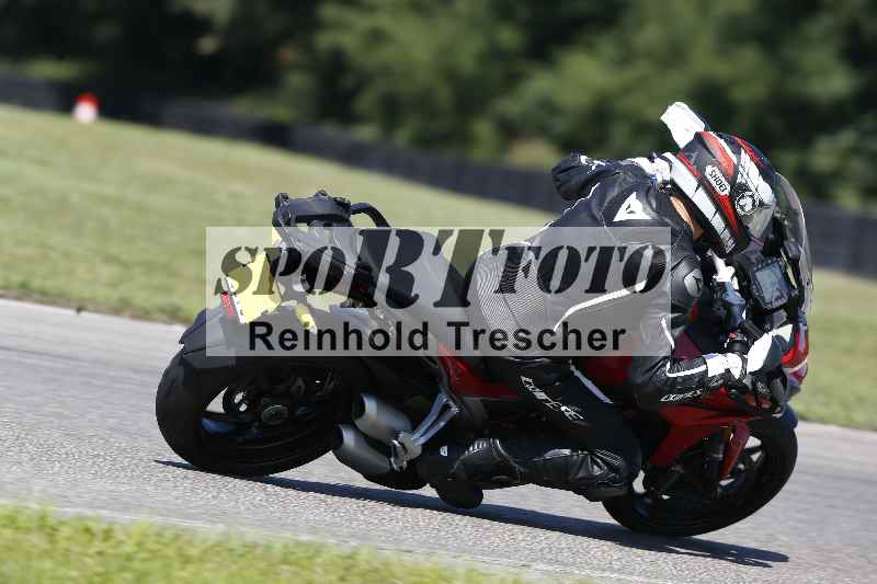 /43 08.08.2025 Discover the Bike ADR/Bike 1 gruen/235